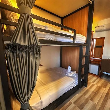 Monsoon Riverside Hotel Phnom Penh Dış mekan fotoğraf