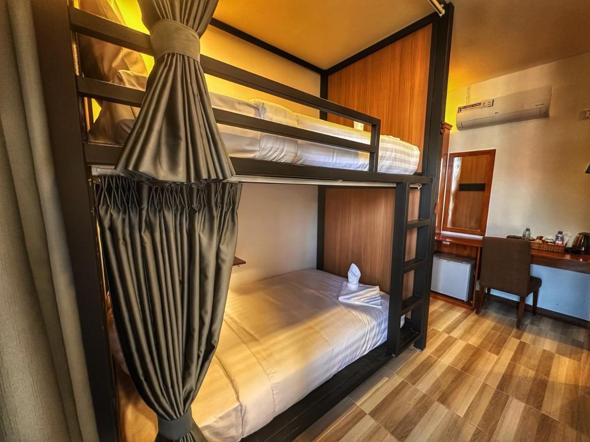 Monsoon Riverside Hotel Phnom Penh Dış mekan fotoğraf