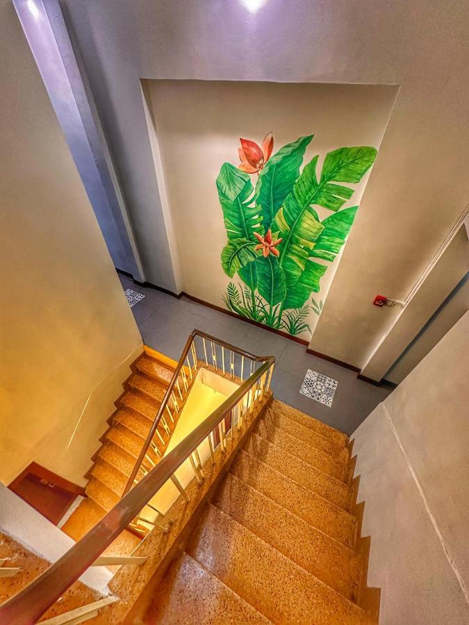 Monsoon Riverside Hotel Phnom Penh Dış mekan fotoğraf